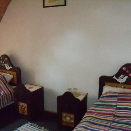 Gobe Csarda Hotel Oradea Exterior photo