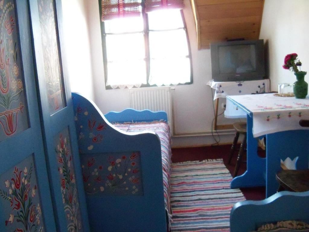 Gobe Csarda Hotel Oradea Room photo